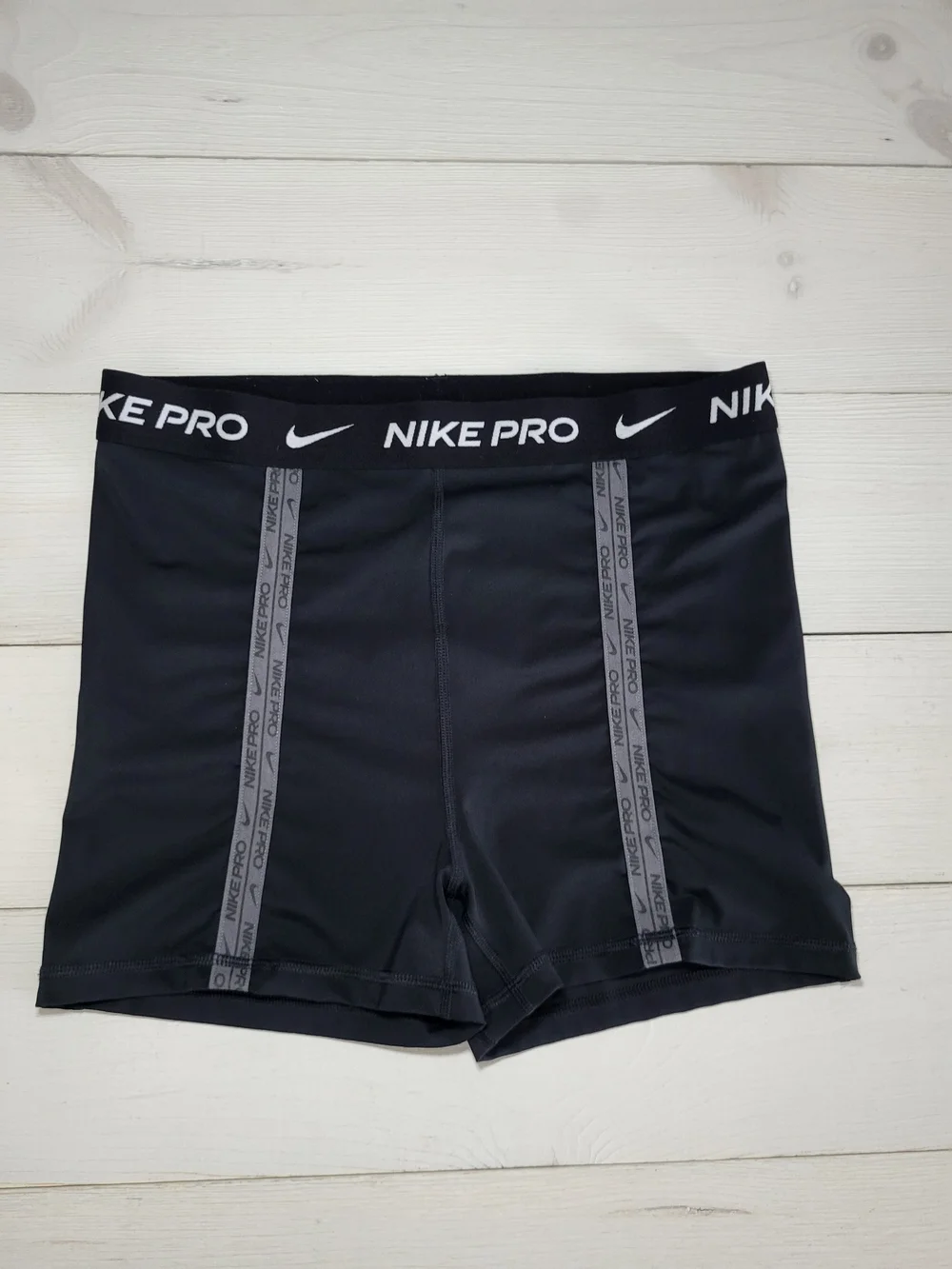 Nike Black Dri-FIT Performance Shorts Exercise Workout.